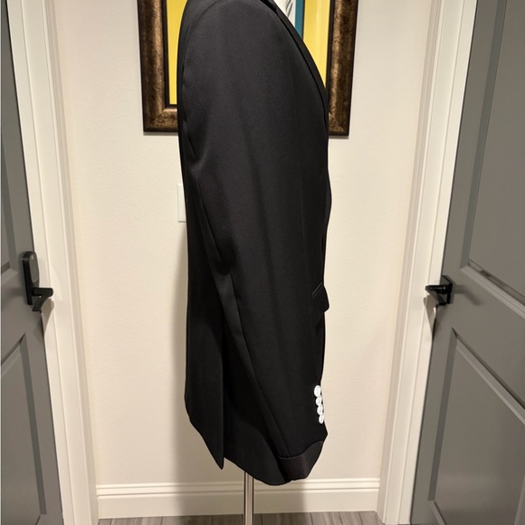 Burberry Mens Modern Black Tuxedo /Cocktail Jacket with White Details - Picture 4 of 10